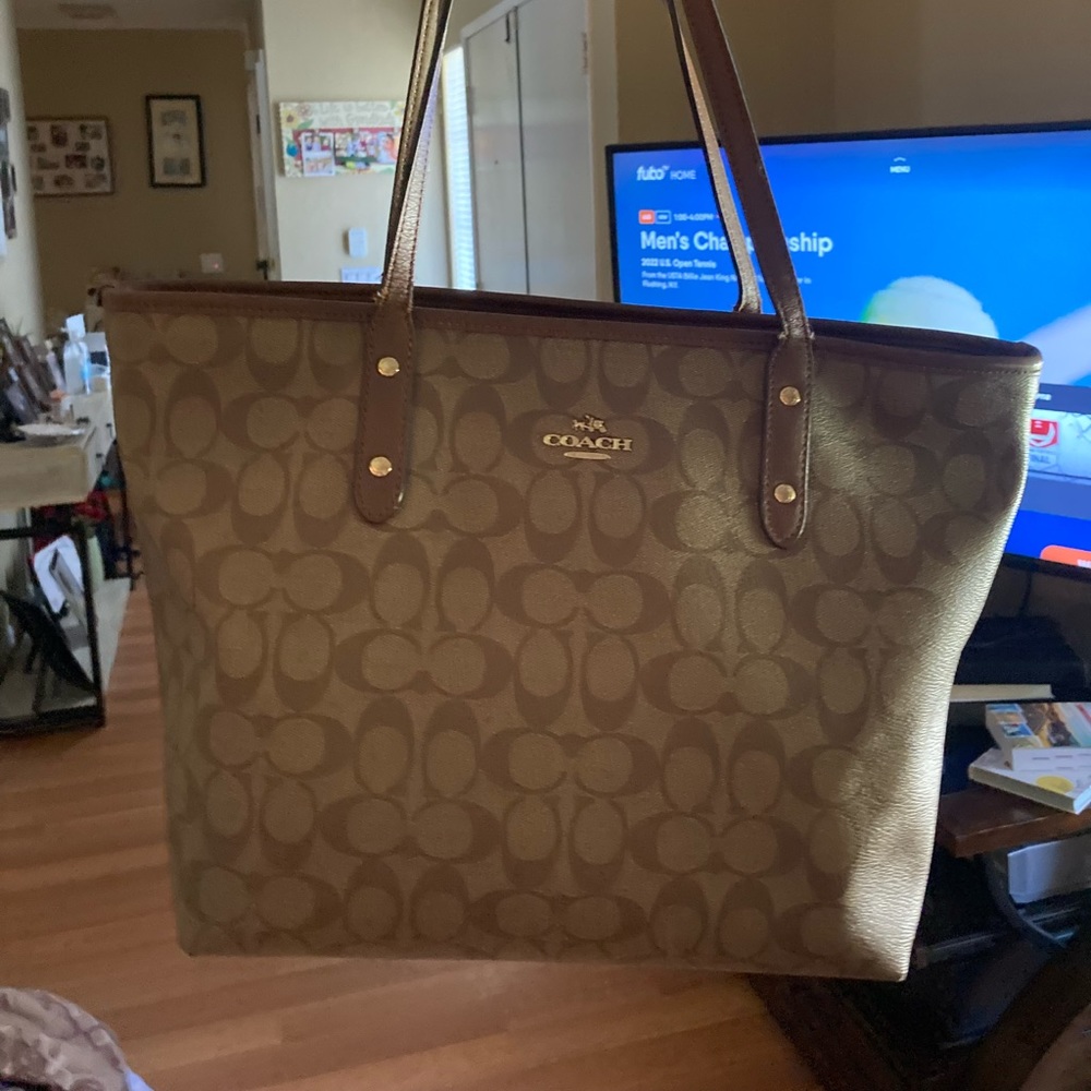 Authentic Coach purse- loved condition